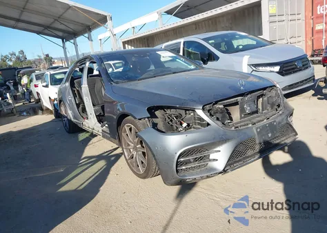 2019 Mercedes-Benz S 560 z USA, uszkodzony, nr VIN WDDUG8DB0KA484505